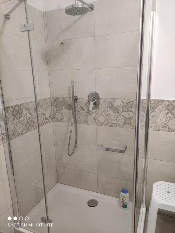 شقة La Casa Negli Ulivi كيافاري المظهر الخارجي الصورة